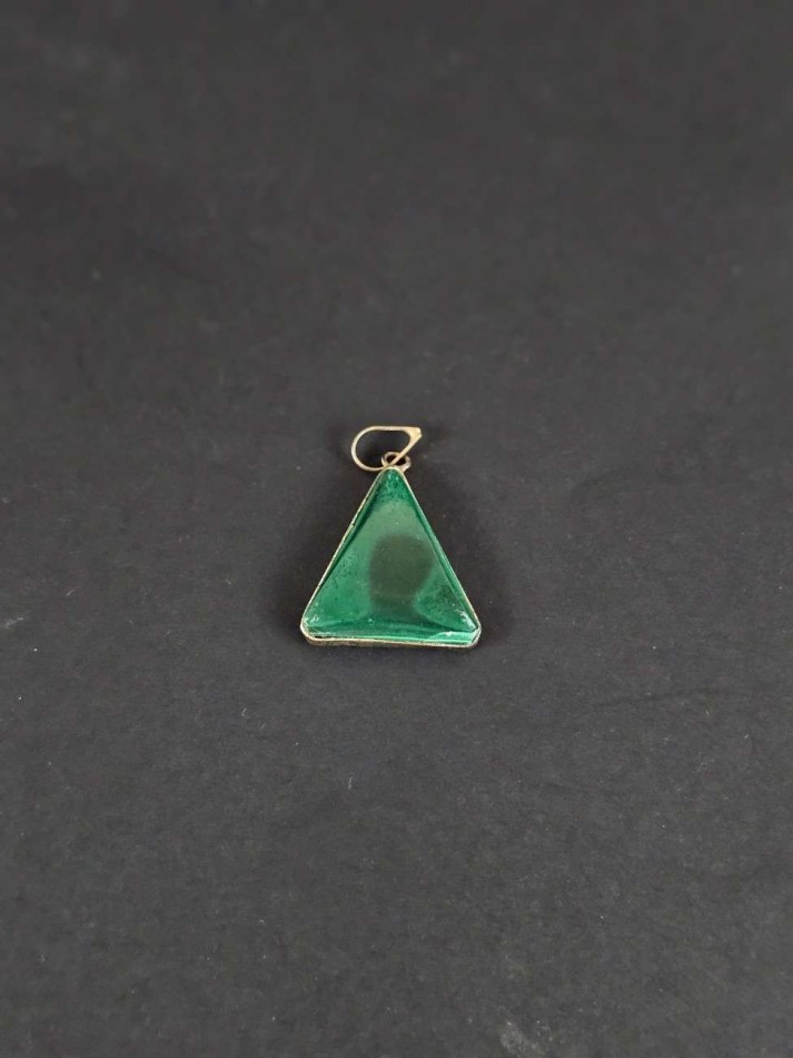 Malachite pendant (triangle)