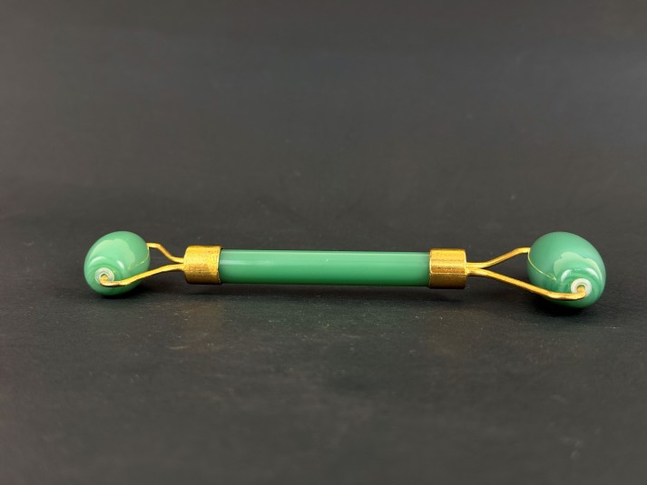 Green Jade Face Roller and Gua sha
